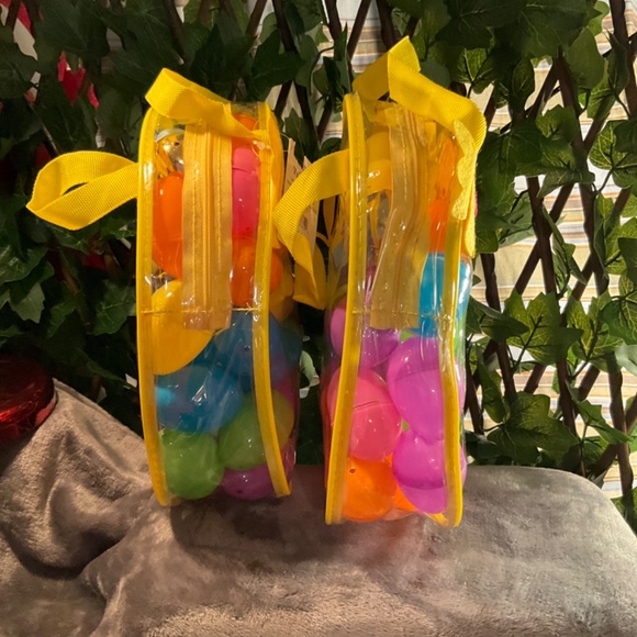 2 New Zippered Chick Easter Egg Value Bags  - 2 Bags & 80 Plastic Eggs - Picture 4 of 13